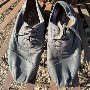 TOMS Men's Gray Casual Shoes